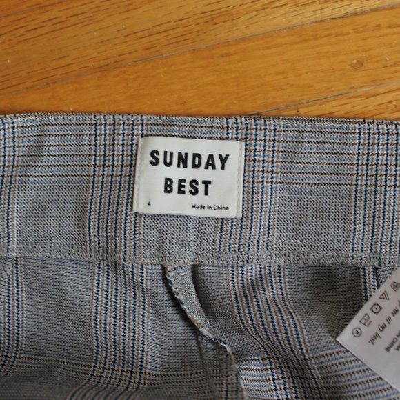 ARITZIA Sunday Best Plaid Skort - Picture 3 of 3